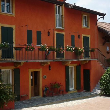 Locanda La Casetta Angera Exteriér fotografie